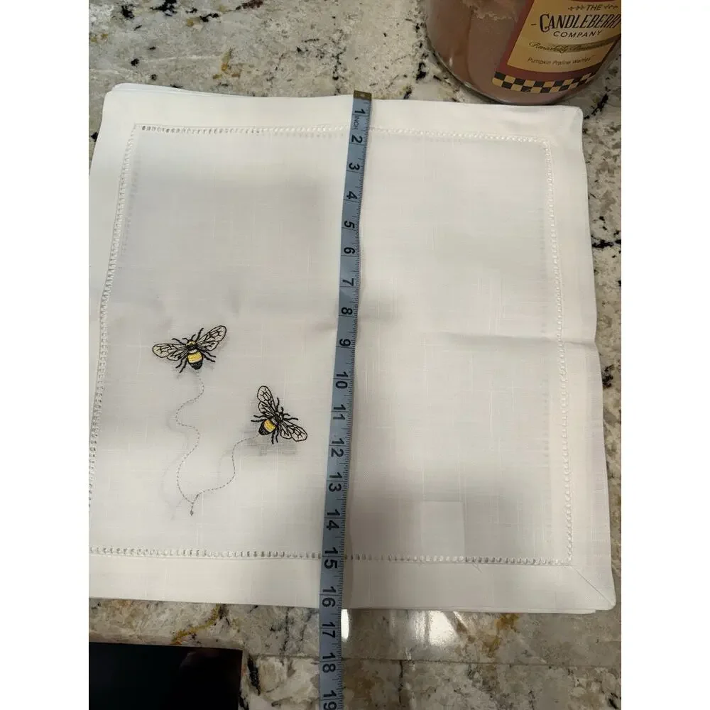 Harvest Green Studio Napkins Set Of 4 Embroidered Bees On White 100% Polyester